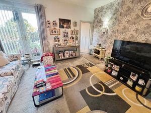 Lounge- click for photo gallery